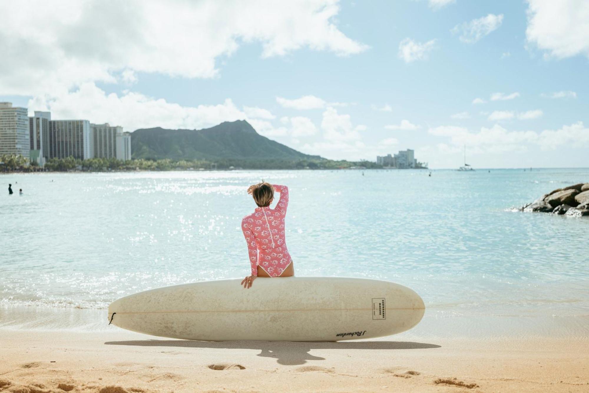 The Royal Hawaiian, A Luxury Collection Resort, Waikiki Honolulu Exterior photo