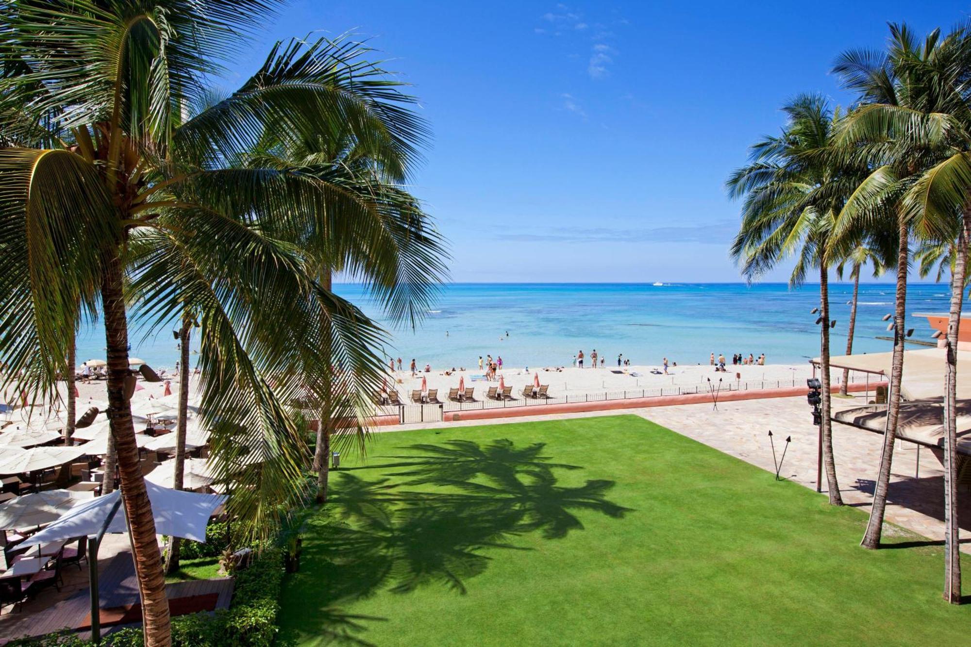 The Royal Hawaiian, A Luxury Collection Resort, Waikiki Honolulu Exterior photo