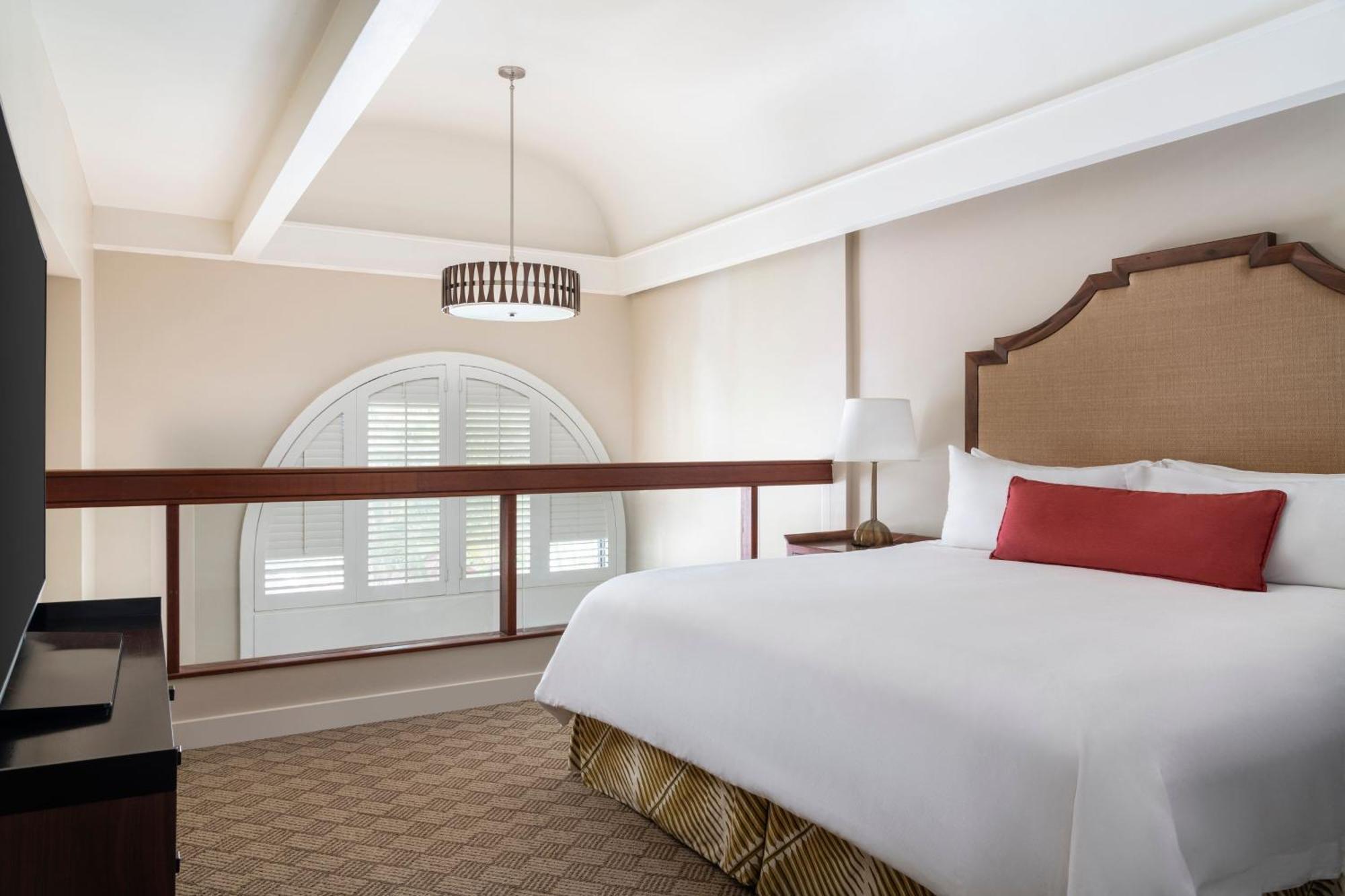 The Royal Hawaiian, A Luxury Collection Resort, Waikiki Honolulu Exterior photo
