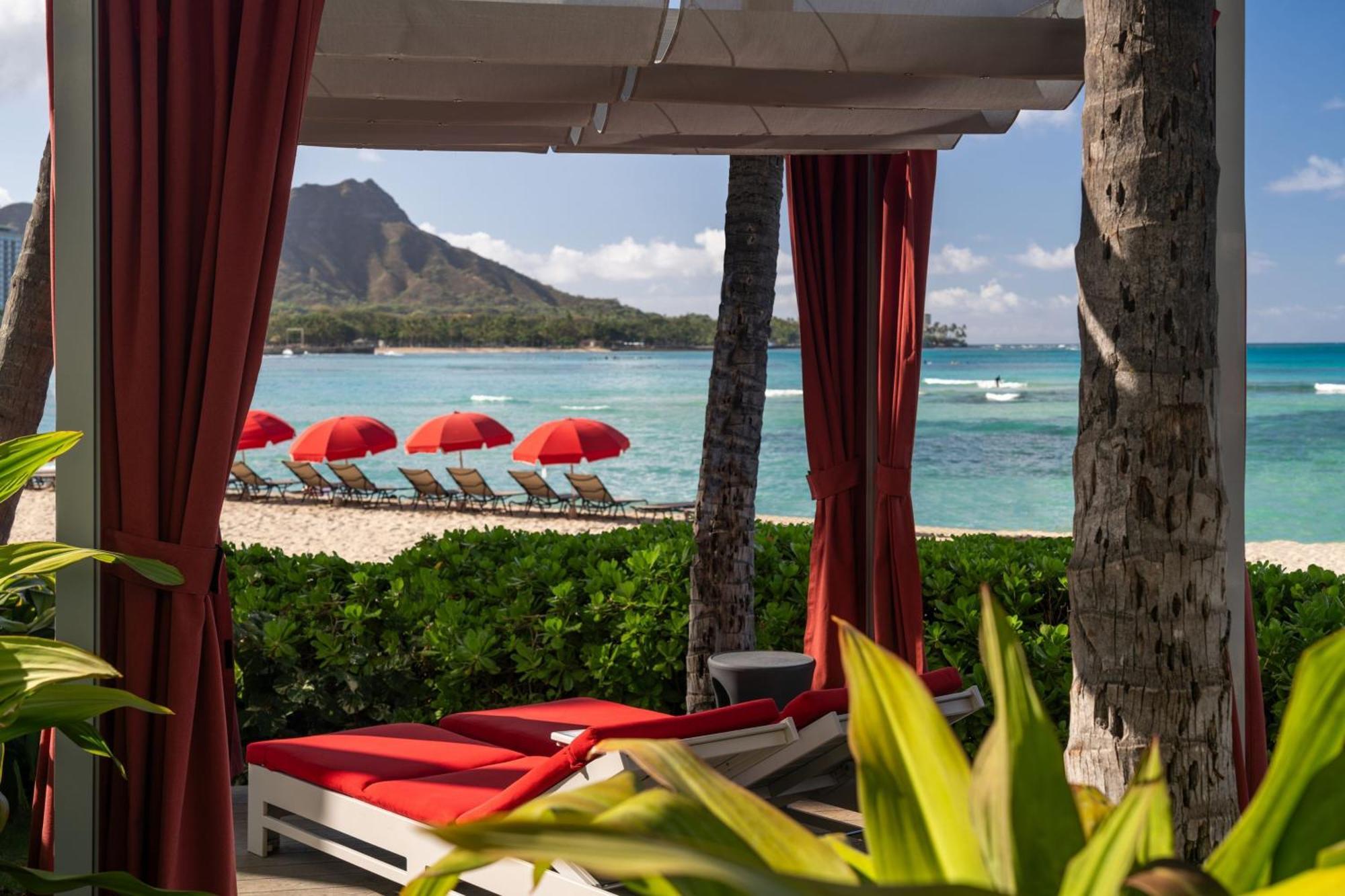 The Royal Hawaiian, A Luxury Collection Resort, Waikiki Honolulu Exterior photo