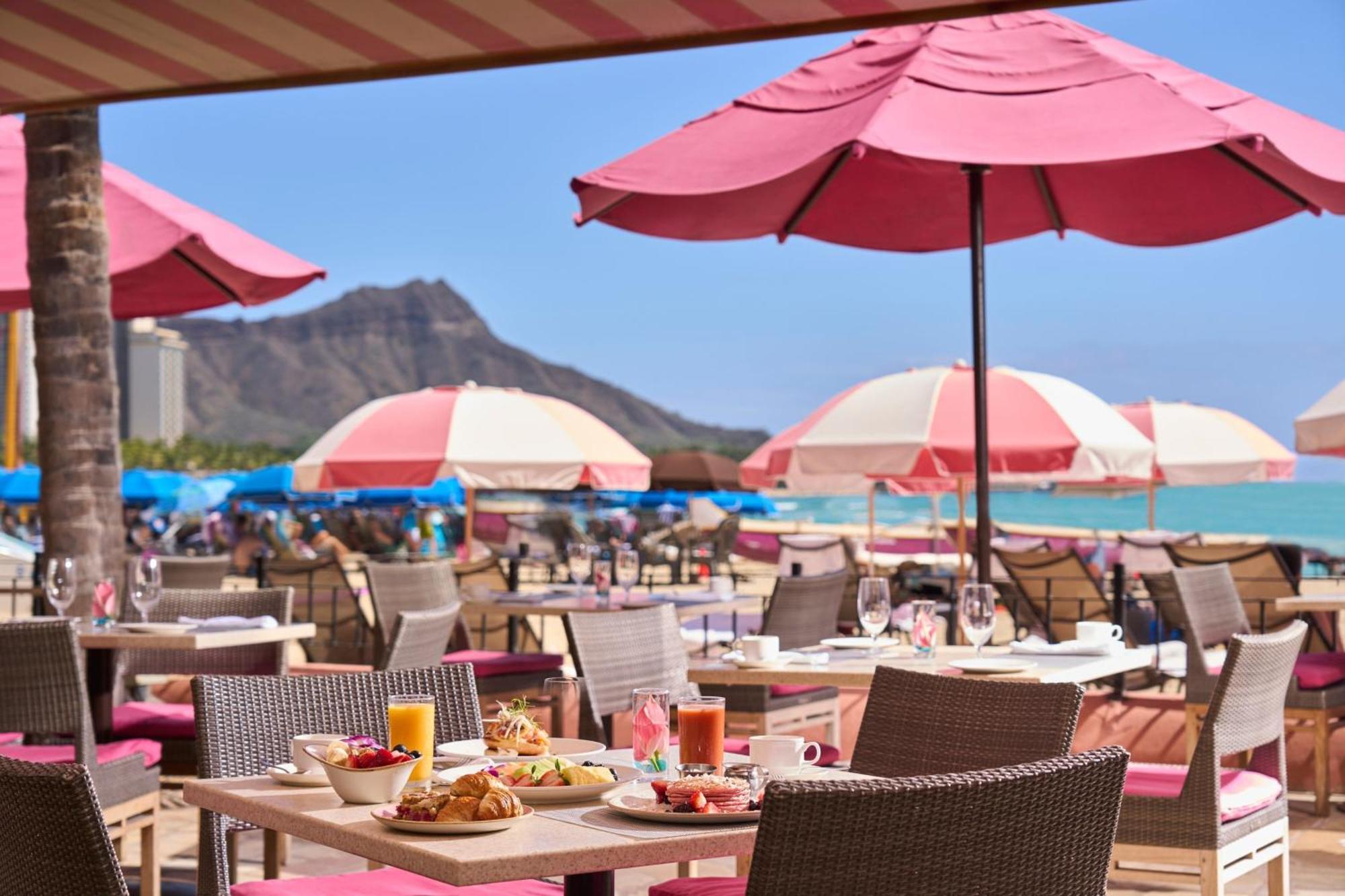 The Royal Hawaiian, A Luxury Collection Resort, Waikiki Honolulu Exterior photo